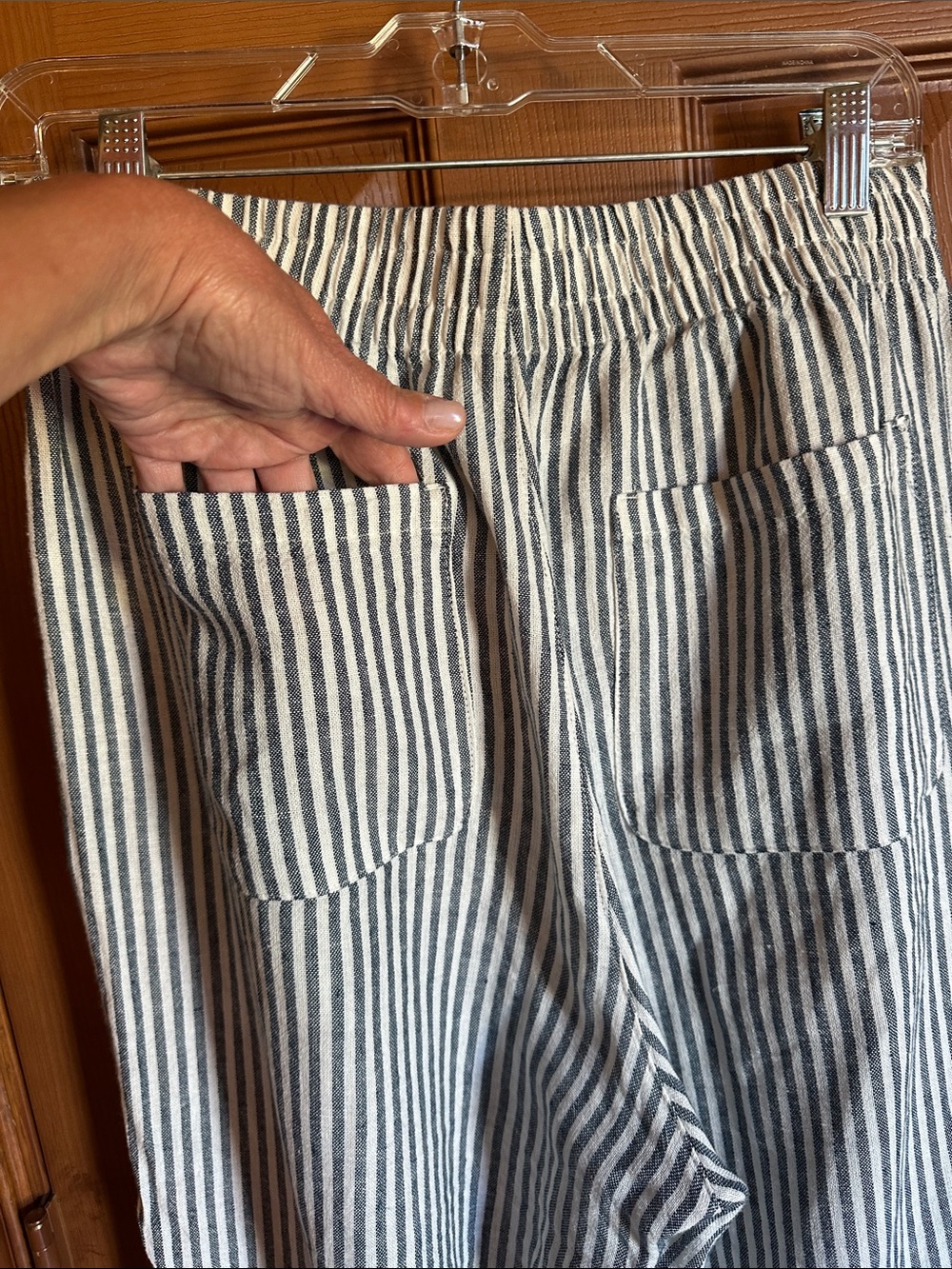 Old Navy Navy/White Striped Wide-Leg Linen-Blend Pants, size Medium - Picture 7 of 9